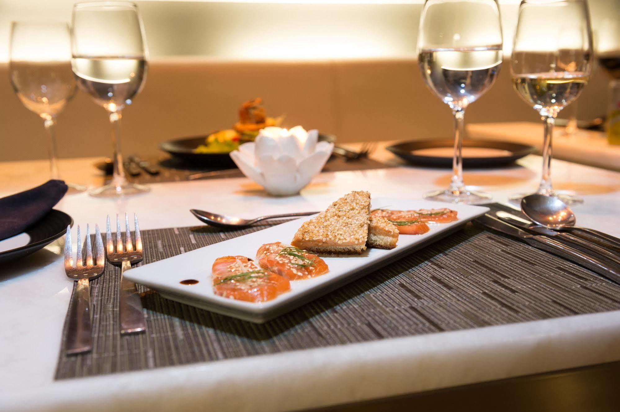 The Olive Exclusive All-Suite Hotel Windhoek Buitenkant foto